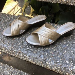 ❌SOLD❌ NEW Italian Shoemaker Sandals ‼️